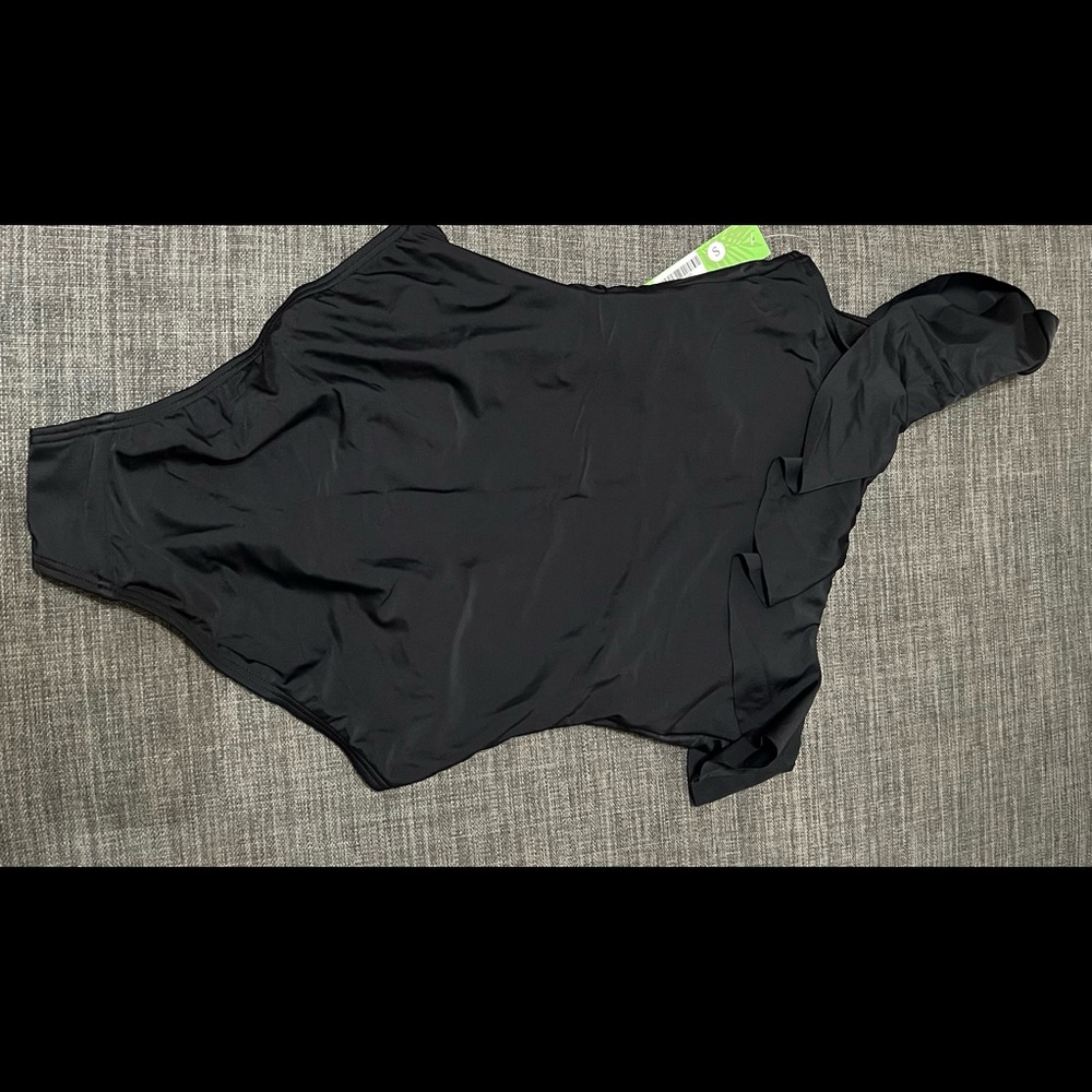 Small bathing suit - Picture 2 of 2
